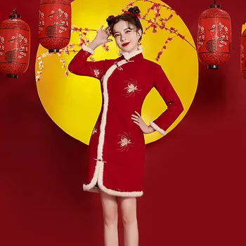 Червен Чонсам Зима 2023 удебелена плюшен дамски коледна облекло традиционен китайски ципао